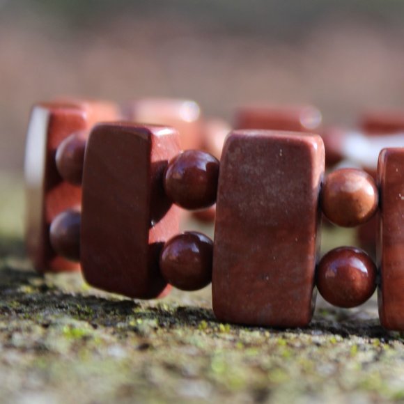 Natural GemStone Red Jade Jasper Bracelet - Picture 2 of 5